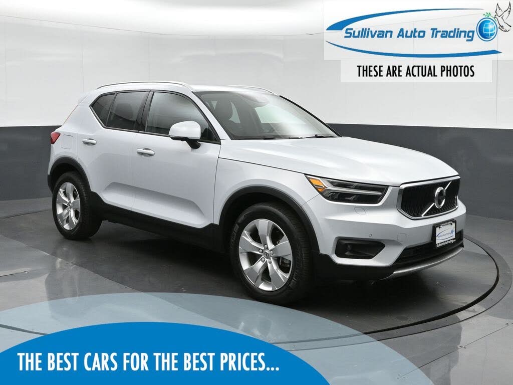2021 Volvo XC40 T5 Momentum AWD