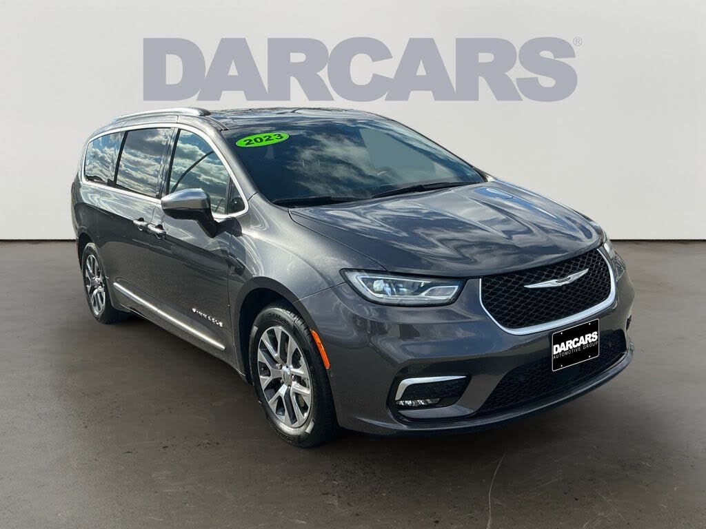 2023 Chrysler Pacifica Hybrid Pinnacle FWD