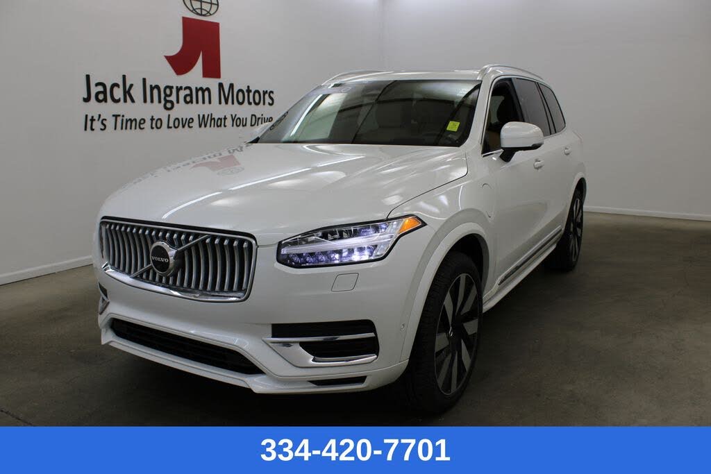 2023 Volvo XC90 Recharge T8 Ultimate Bright Theme 7-Passenger eAWD
