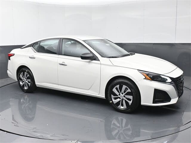 2025 Nissan Altima 2.5 S FWD