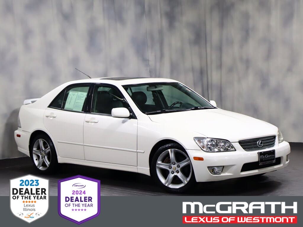 2001 Lexus IS 300 Sedan RWD