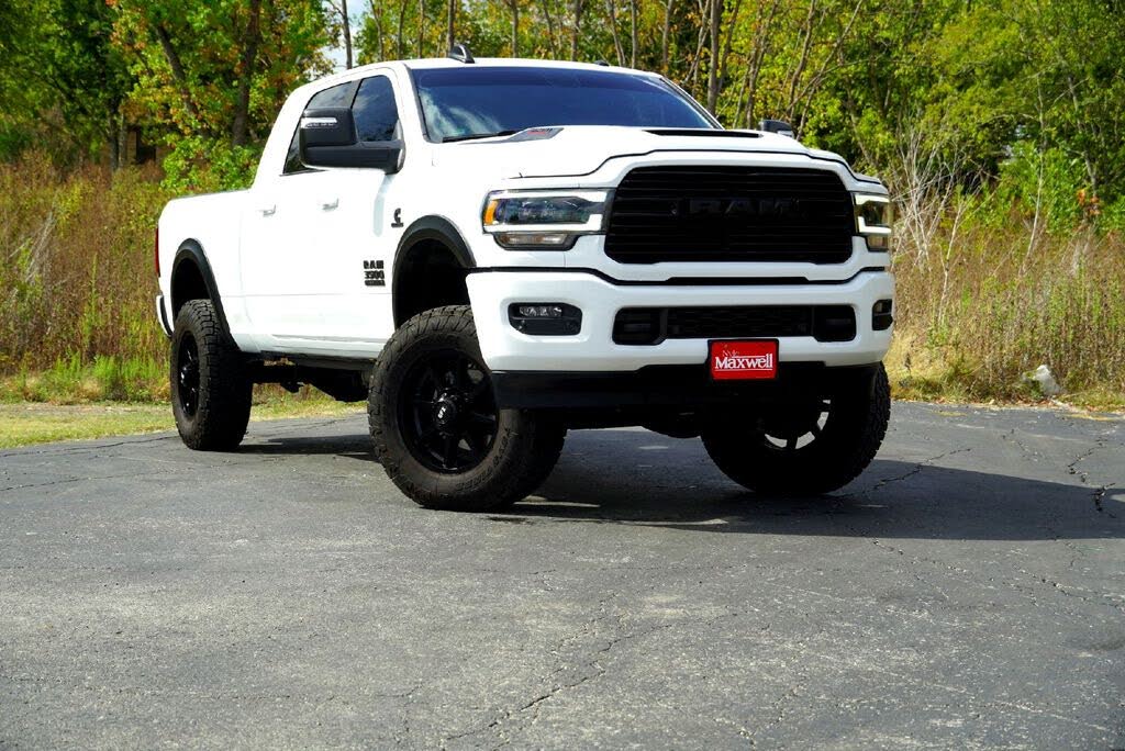 2024 RAM 3500 Laramie Mega Cab 4WD