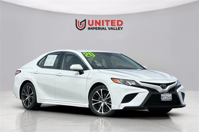 2020 Toyota Camry SE FWD