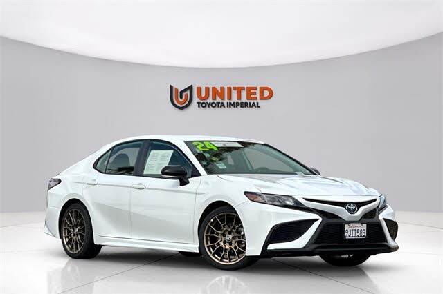 2024 Toyota Camry Hybrid SE FWD