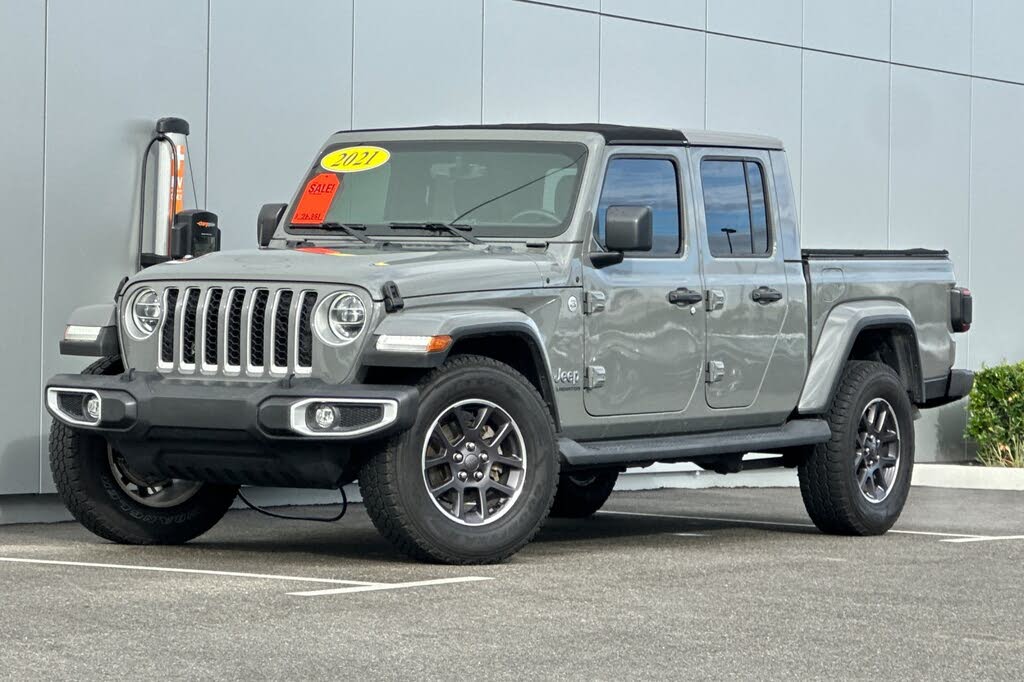 2021 Jeep Gladiator Overland Crew Cab 4WD