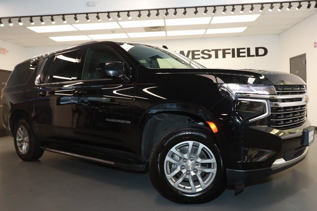 2024 Chevrolet Suburban LT 4WD