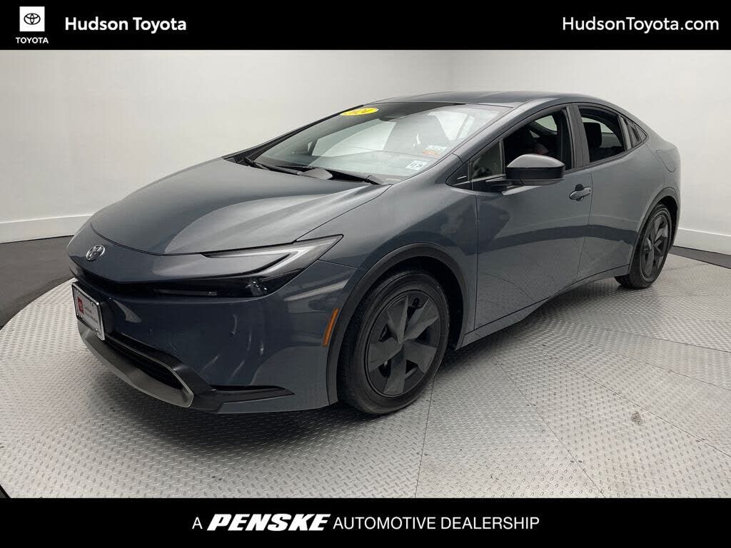 2024 Toyota Prius Prime SE FWD