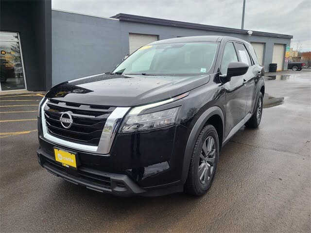 2023 Nissan Pathfinder S 4WD