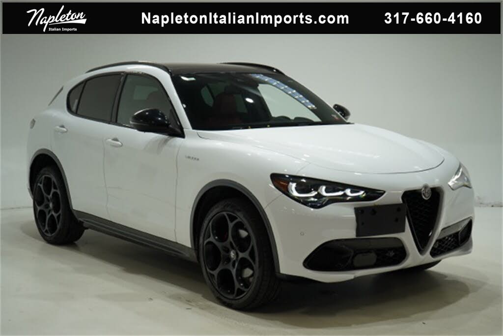 2024 Alfa Romeo Stelvio Veloce AWD