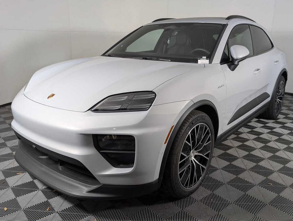 2024 Porsche Macan AWD