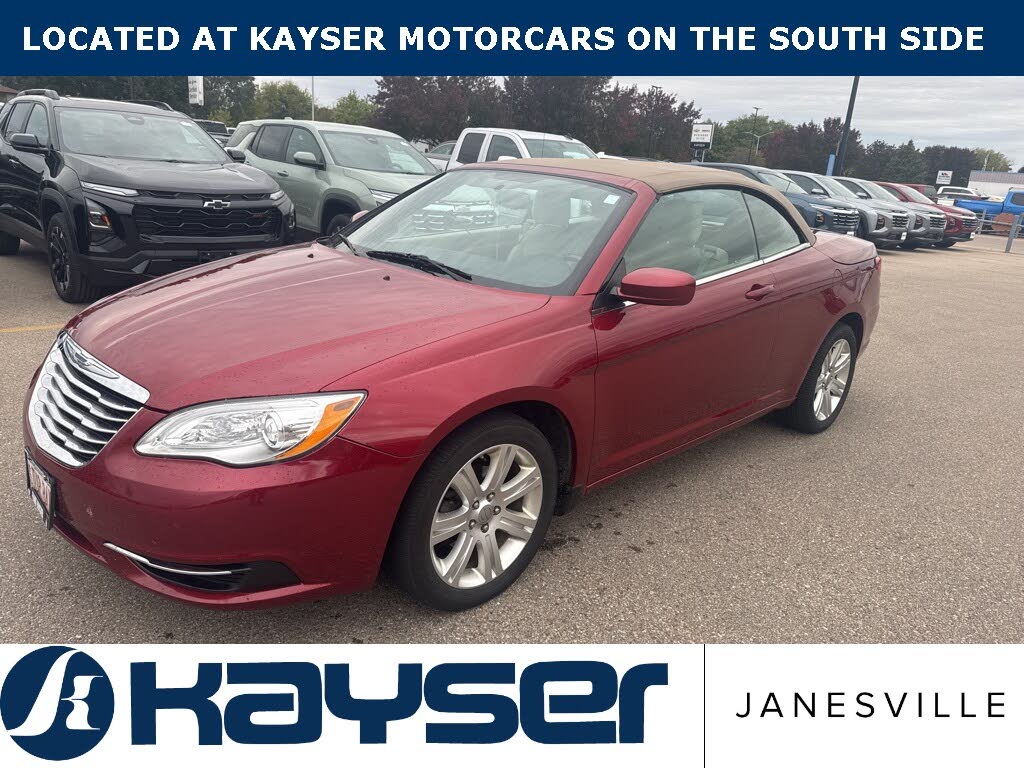 2012 Chrysler 200 Touring Convertible FWD