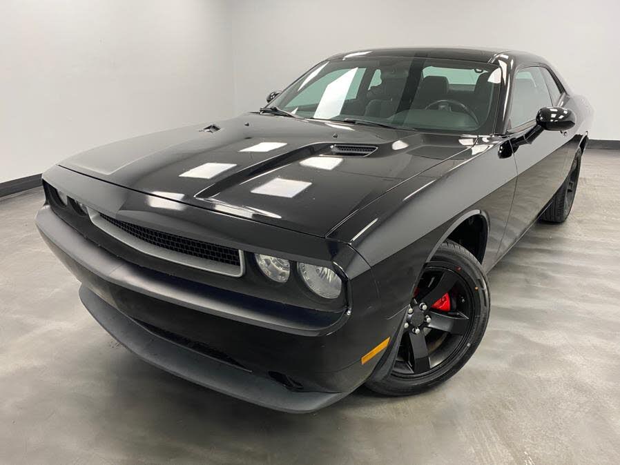 2012 Dodge Challenger SXT RWD