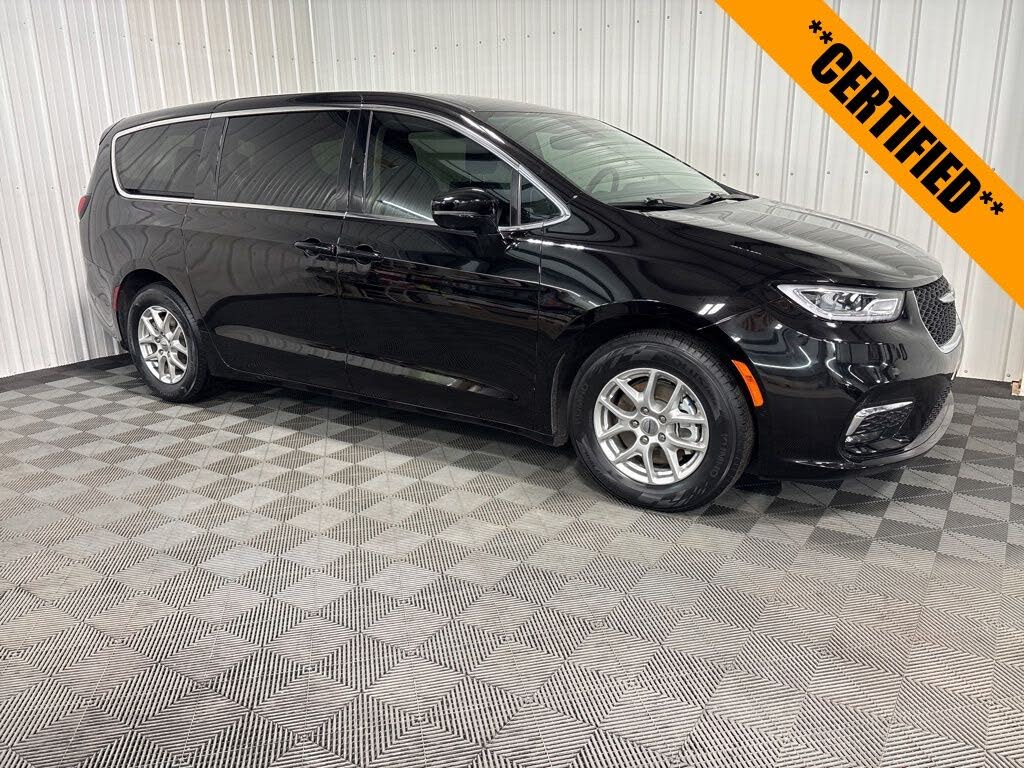 2024 Chrysler Pacifica Touring L FWD