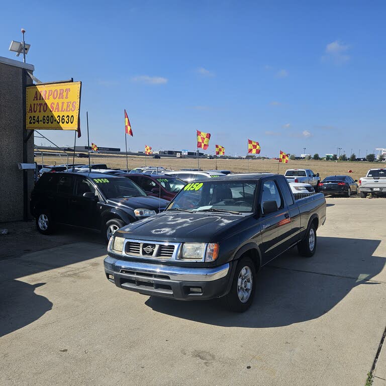 1999 Nissan Frontier 2 Dr XE Extended Cab SB