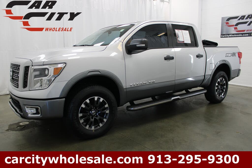 2019 Nissan Titan PRO-4X Crew Cab 4WD