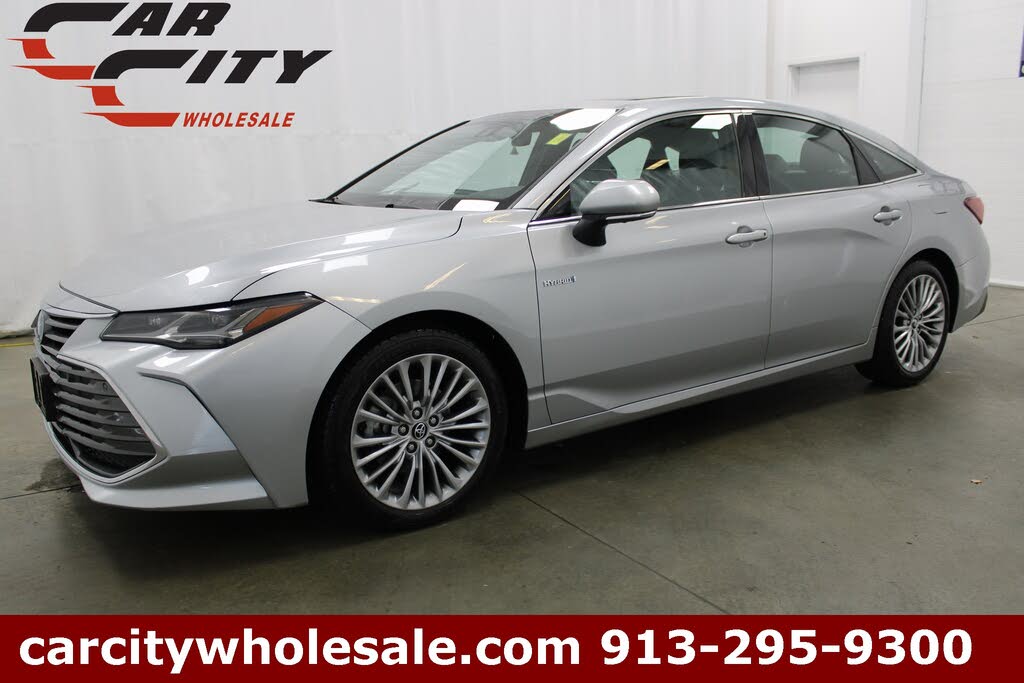 2020 Toyota Avalon Hybrid Limited FWD