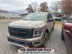 Nissan Titan PRO-4X Crew Cab 4WD