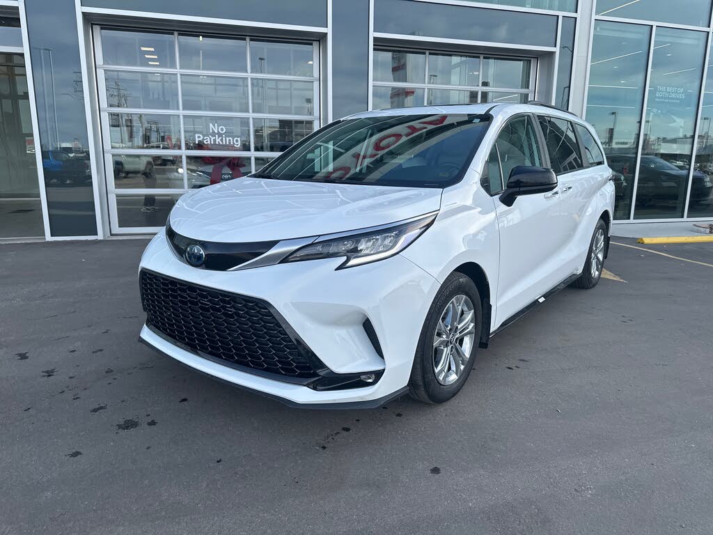 2023 Toyota Sienna XSE 7-Passenger AWD