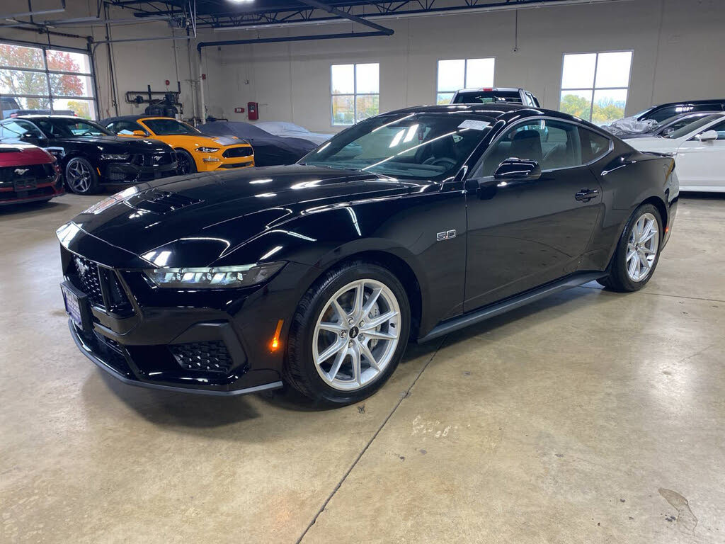 2025 Ford Mustang GT Premium Fastback RWD