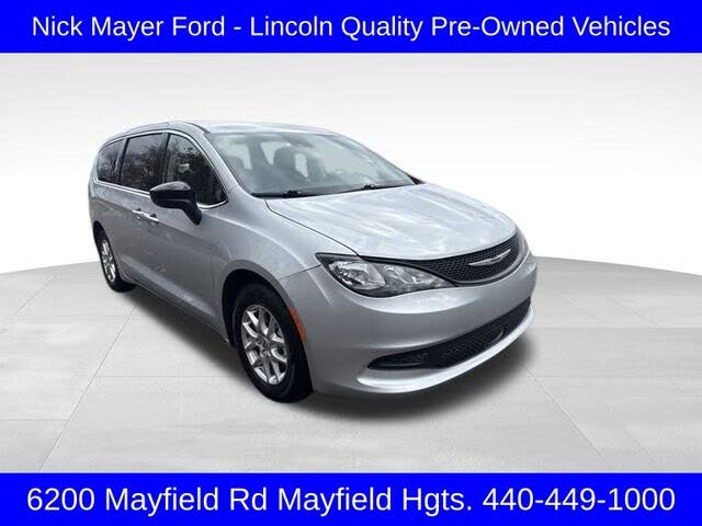 2024 Chrysler Voyager LX FWD