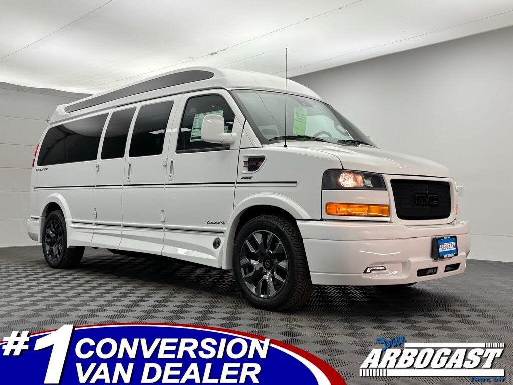 2025 GMC Savana Cargo 2500 RWD