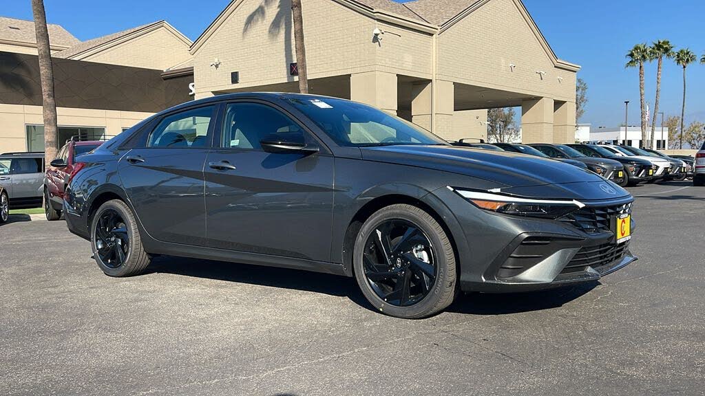 2026 Hyundai Elantra SEL Sport FWD