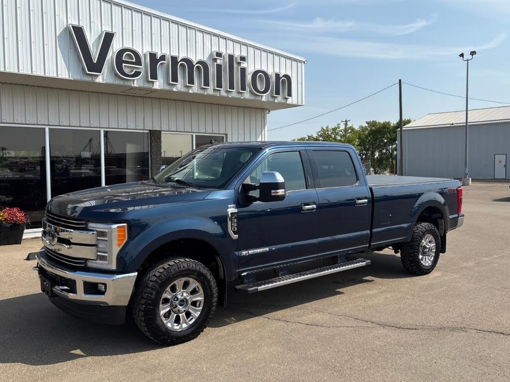 2019 Ford F-350 Super Duty Lariat Crew Cab 4WD