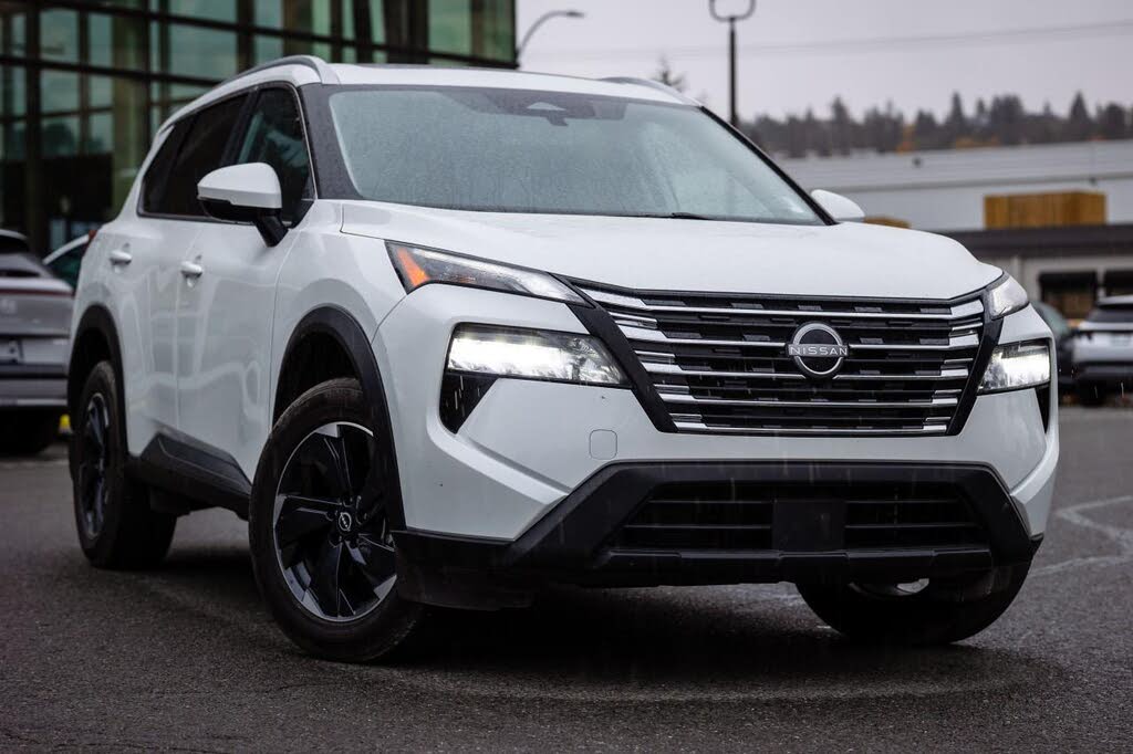 Nissan Rogue SV Moonroof AWD 2024