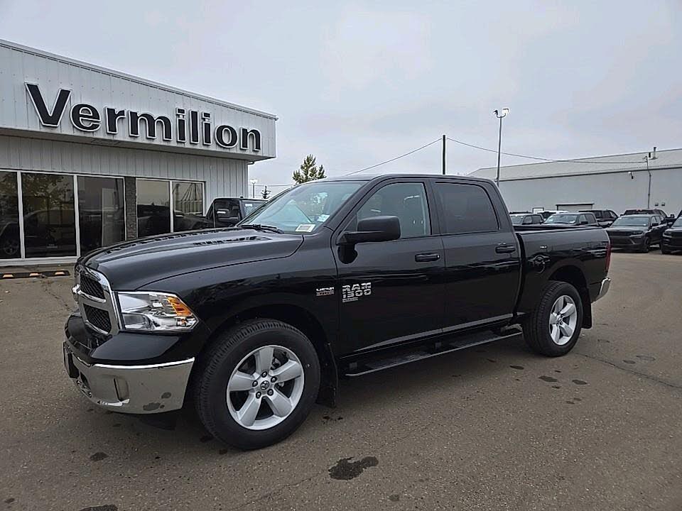 2024 RAM 1500 Classic Tradesman Crew Cab 4WD