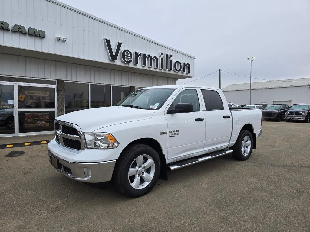 2024 RAM 1500 Classic Tradesman Crew Cab 4WD