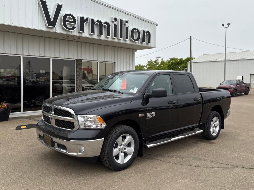 2024 RAM 1500 Classic Tradesman Crew Cab 4WD