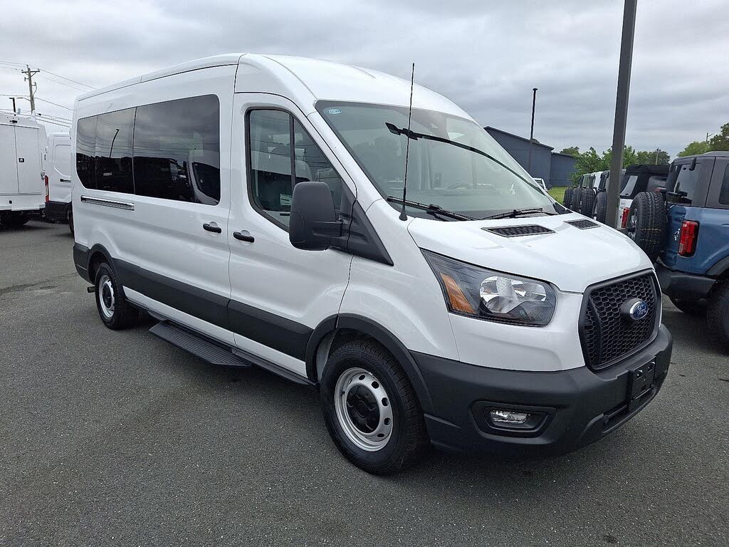2025 Ford Transit Passenger 350 XL Medium Roof LB RWD