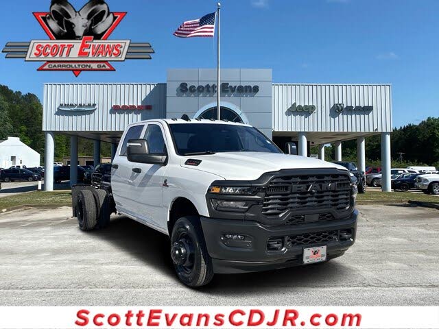 2026 RAM 3500 Chassis Tradesman Crew Cab LB DRW 4WD