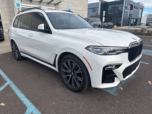 2022 BMW X7 M50i AWD