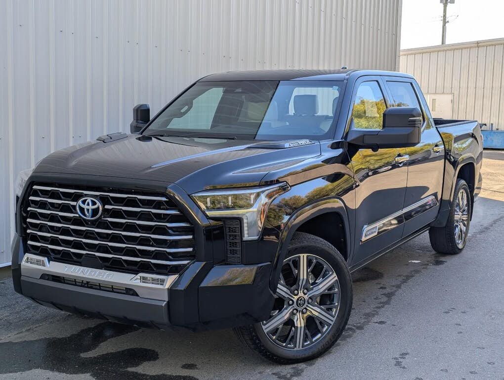 2023 Toyota Tundra Hybrid Capstone HV CrewMax Cab 4WD