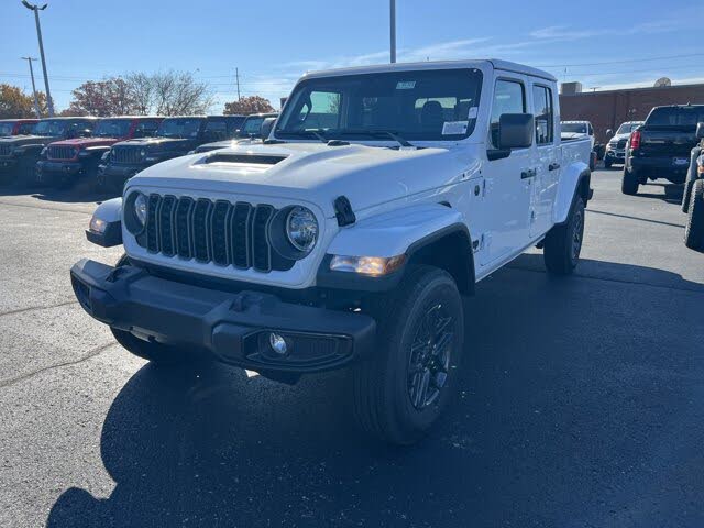 2026 Jeep Gladiator Sport S Crew Cab 4WD