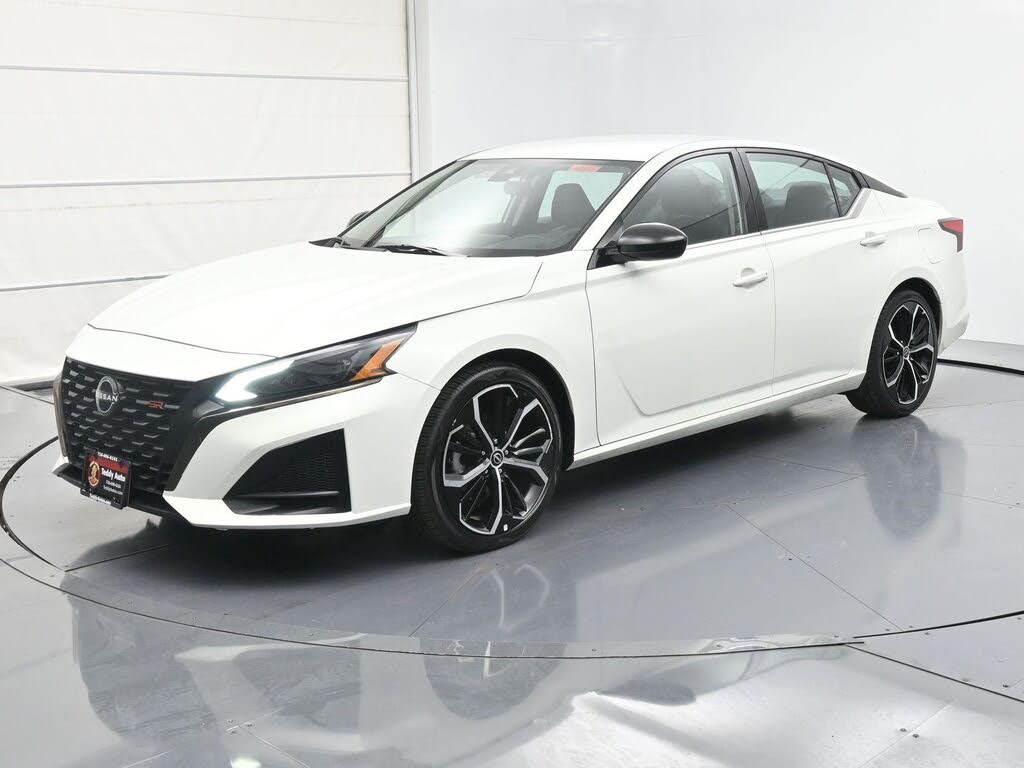 2023 Nissan Altima 2.5 SR FWD