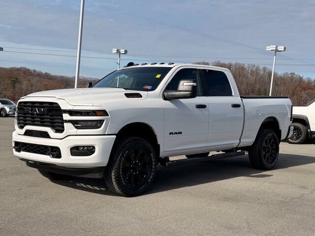 2025 RAM 2500 Big Horn Crew Cab 4WD