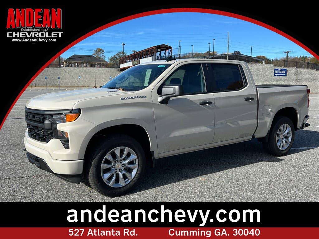2026 Chevrolet Silverado 1500 Custom Crew Cab RWD