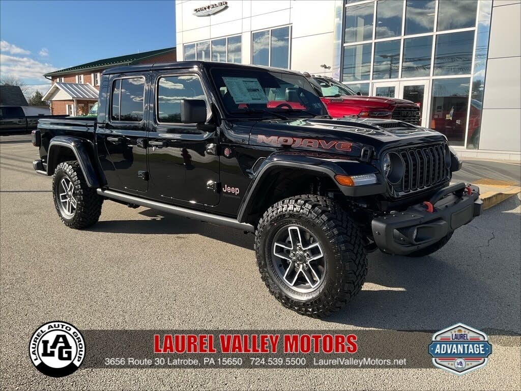 2026 Jeep Gladiator Mojave X Crew Cab 4WD