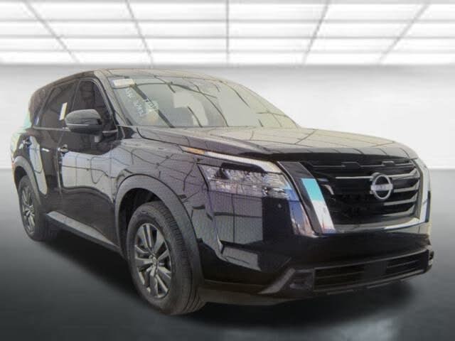 2022 Nissan Pathfinder S FWD
