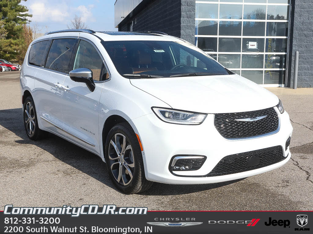 2026 Chrysler Pacifica Pinnacle AWD