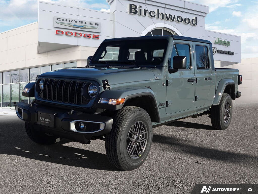 2026 Jeep Gladiator Sport S Crew Cab 4WD