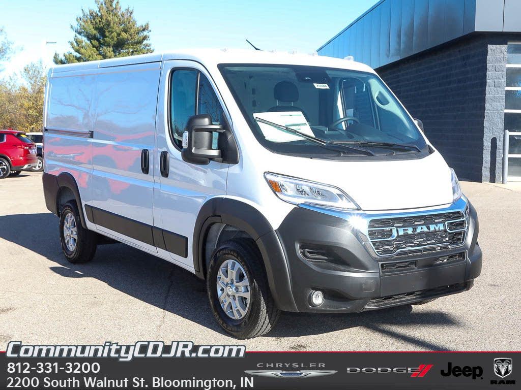 2026 RAM ProMaster 1500 SLT 136 Low Roof Cargo Van FWD