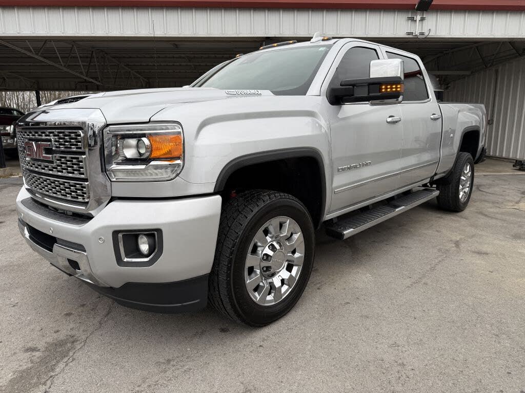 2019 GMC Sierra 2500HD Denali Crew Cab 4WD