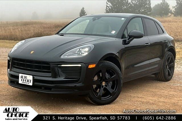 2022 Porsche Macan AWD