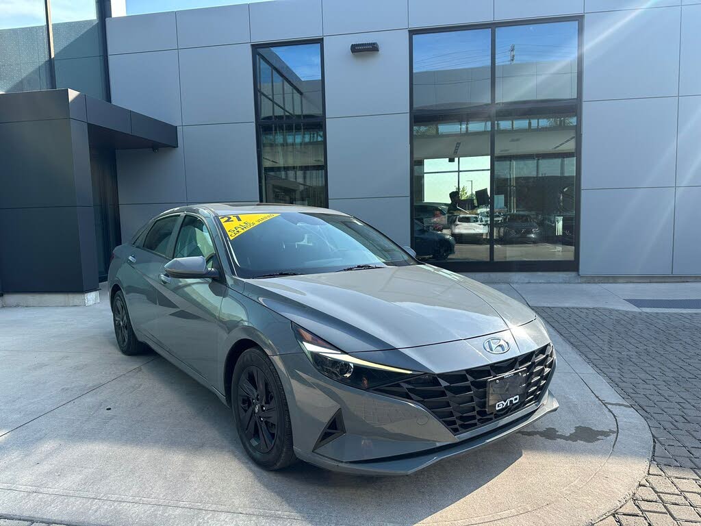 2021 Hyundai Elantra Preferred FWD