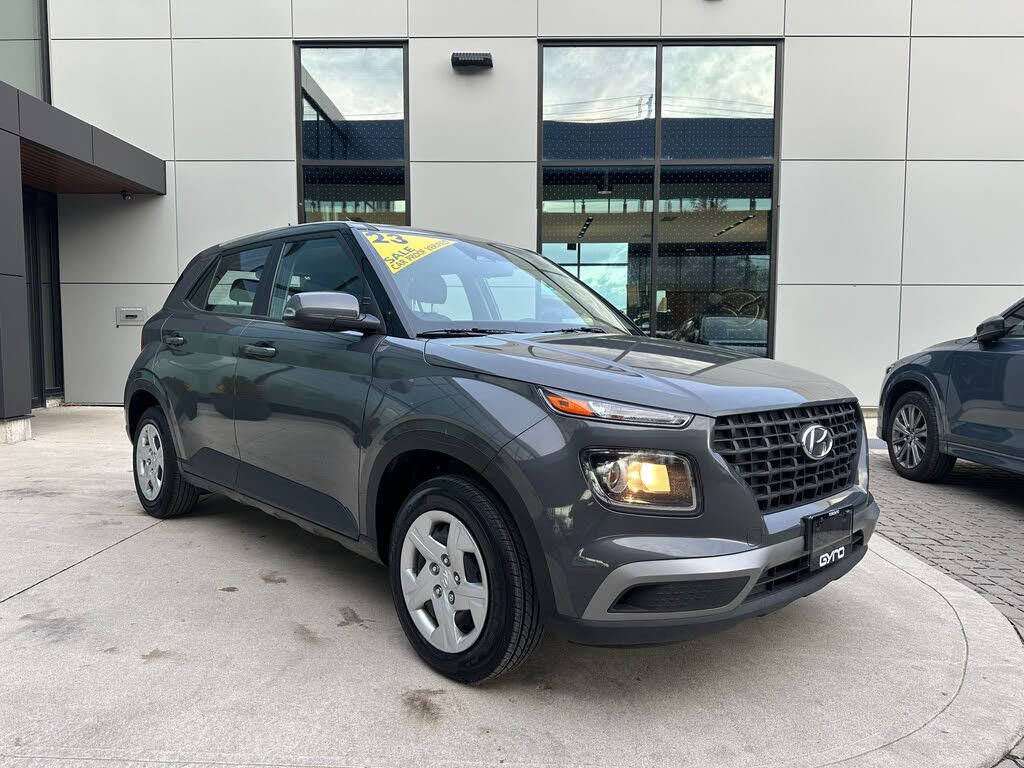 2023 Hyundai Venue Essential FWD