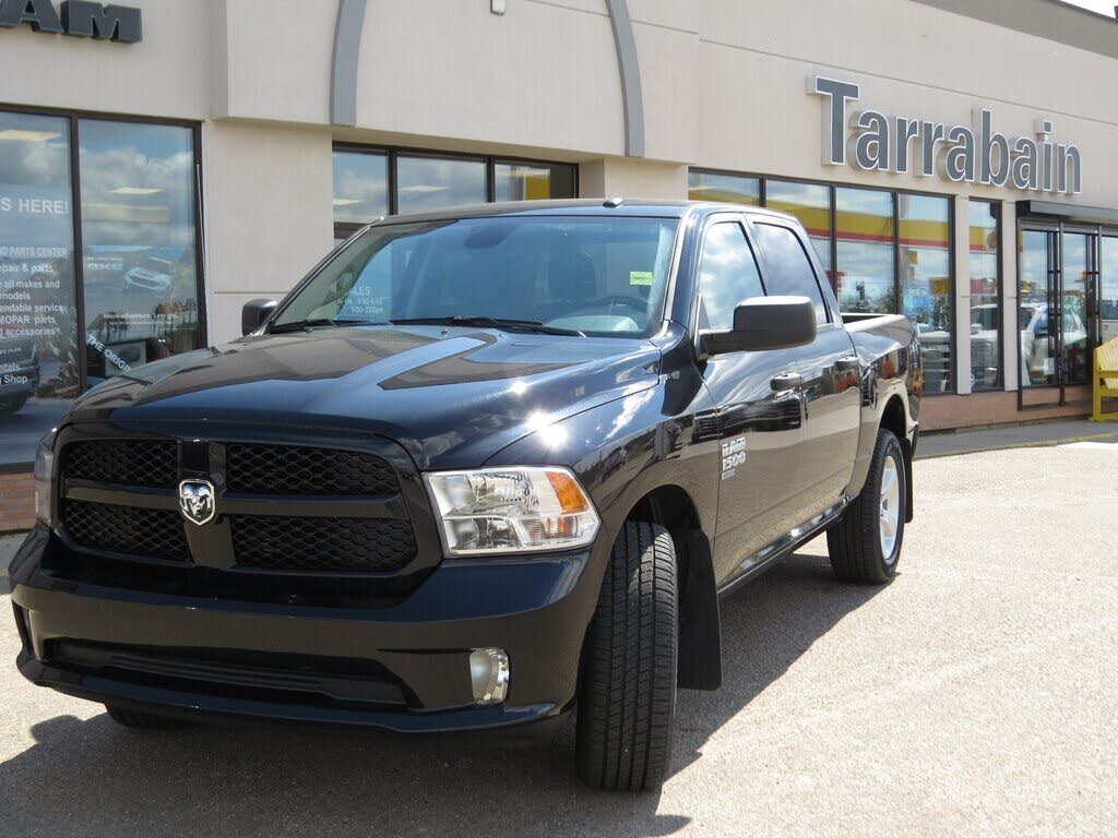 2022 RAM 1500 Classic Tradesman Crew Cab 4WD