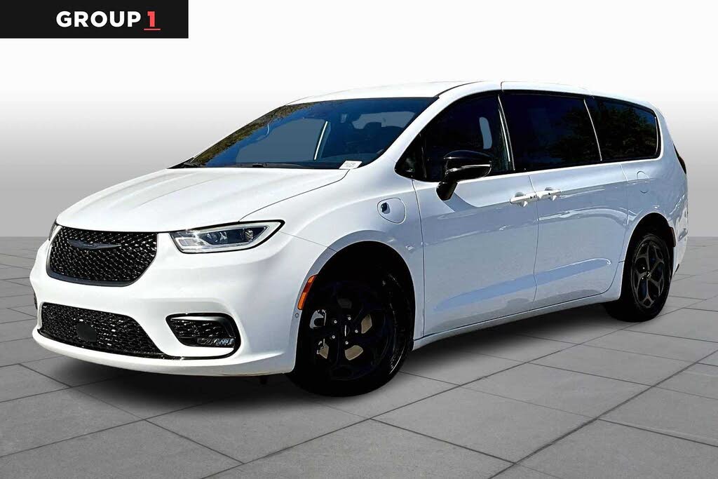 2024 Chrysler Pacifica Hybrid S Appearance FWD